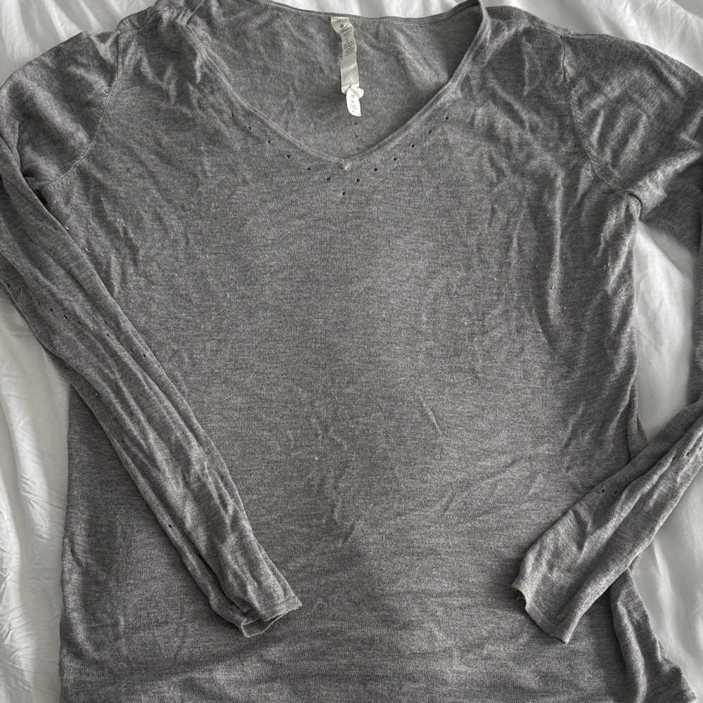 Lululemon V-Neck Long Sleeve Knit Top - very lightweight